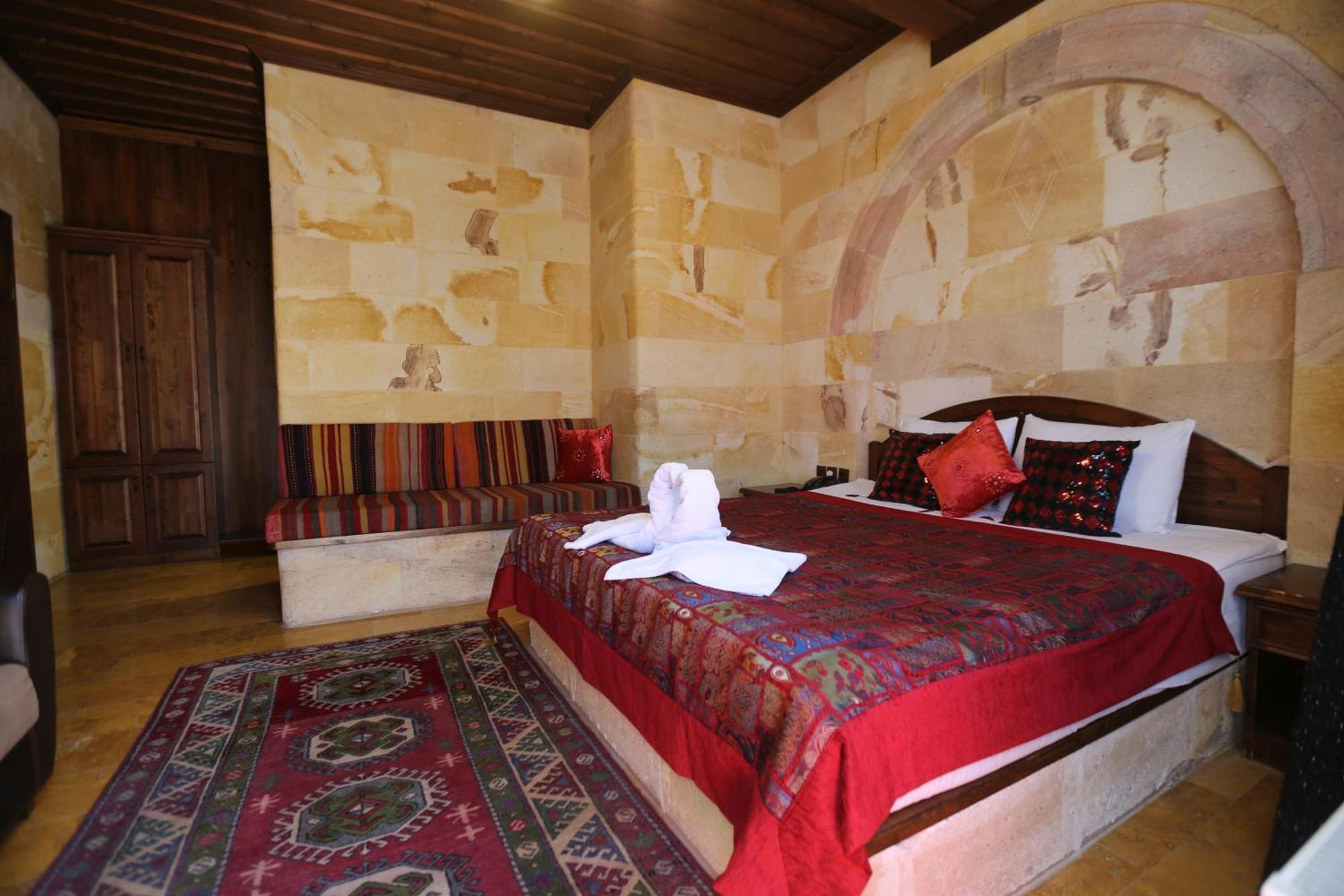 Akuzun Stone Hotel Urgup Exterior photo